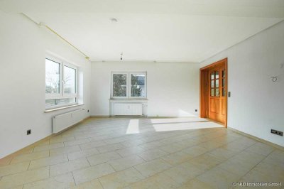 Waldbrunn: Großzügige und lichtdurchflutete 3 Zimmer-Wohnung mit Balkon!