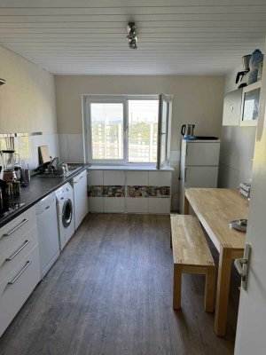 2 Minuten zur Hochschule – Dein neues WG-Zimmer!