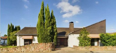 � Exklusiver Bungalow in Top-Lage der Gartenstadt – Stilvoll Wohnen auf 562 m² Grundstück