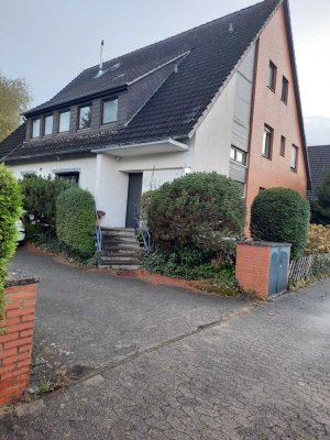 Schöne vermietete Wohnung ! Balkon ! 4-Familienhaus ! Ruhige Lage in Gliesmarode