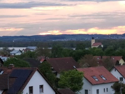 Dachgeschoßwohnung in gefragter Wohnlage nahe LA