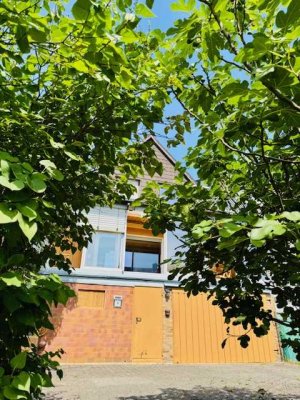 * * * Verwunschenes Haus mit Wintergarten und wildem Naschgarten für Naturliebhaber * * *