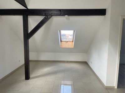 Attraktive 2-Zimmer Dachgeschosswohnung, frisch saniert in Fürstenwalde/Spree