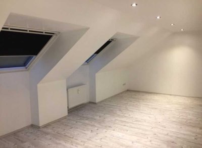 Schöne 2,5-Zimmer-Dachgeschosswohnung in Dinslaken