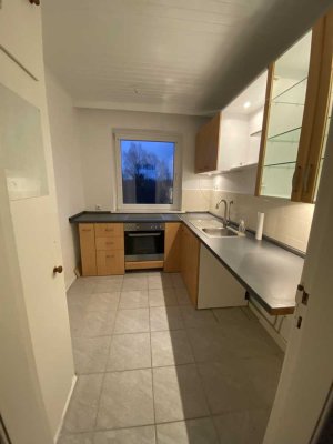 drei Zimmerwohnung im 3.OG mit Einbauküche und Balkon