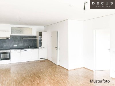 | 2-ZIMMER ERDGESCHOSSWOHNUNG MIT FREIFLÄCHE | NÄHE BAHNHOF