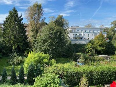 Großzügige und moderne Maisonettewohnung mit Garten und Parkmöglichkeit Nähe RRZ mit Blick ins Grüne