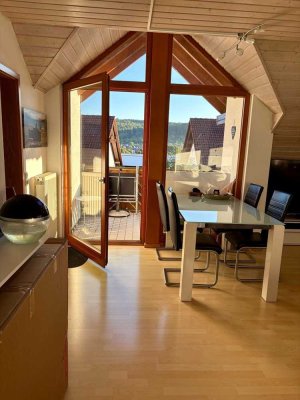 Sonnige 3,5 Zimmer Dachgeschosswohnung in Lauchheim zu vermieten