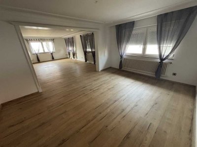 Helle 4-Zimmer Wohnung mit Balkon in Vöhringen