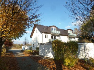! SEENÄHE ! RUHIGE 3 Zi-Dachgeschoss-Wohnung mit SÜD-Balkon und großer Einzelgarage in Feldmoching