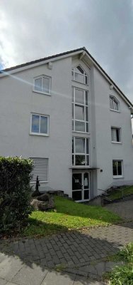 Attraktive 4-Zi. Wo. in Bonn: Sicher und bequem, flexibel und frisch renoviert