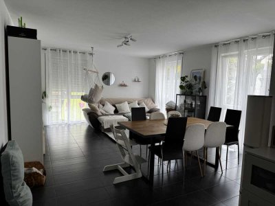 Wunderschöne helle 3-Zimmer-Wohnung in zentraler dennoch sehr ruhiger Lage
