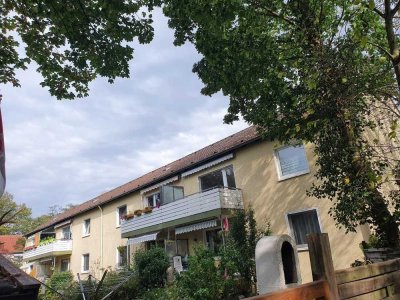 Hassels: Sanierte 3-Zimmer-Wohnung mit Balkon