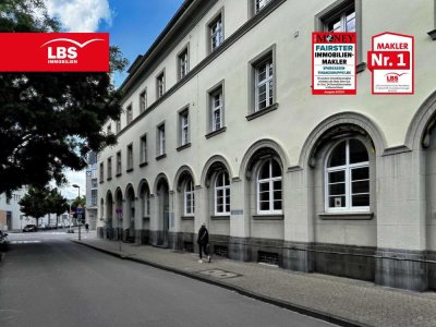 Altbauwohnung mit Balkon und Stellplatz in Krefeld-Uerdingen