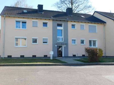 Kurzfristig anmietbar:  Kleines Nest in super ruhiger Lage mit großem Balkon, ggf. mit EBK und Möbel