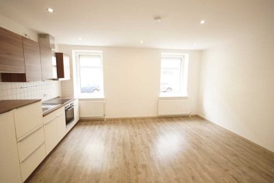 schöne 2-Zimmer Erdgeschoss-Wohnung mit Einbauküche