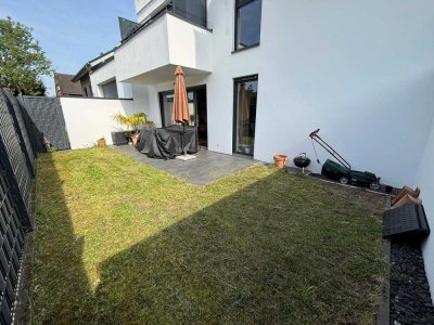 3-Zimmer-Wohnung mit Garten und sehr großer Doppelgarage in Neuss Ortsteil Rosellen