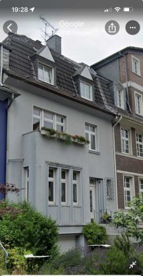 Stilvolles Einfamilienhaus im Art Deco-Stil in ruhiger Lage im begehrten Essener Haumannviertel