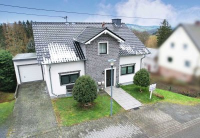 Hennef-Eulenberg: Viel Platz auf zwei Etagen – mit eigenem XXL-Garten