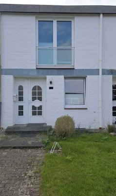 Ansprechendes 3-Zimmer-Reihenhaus mit EBK in Hamburg Niendorf von privat