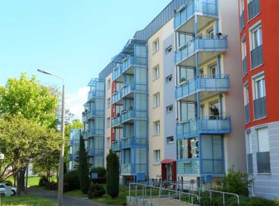 Helle 3-Raumwohnung mit großem überdachten Balkon