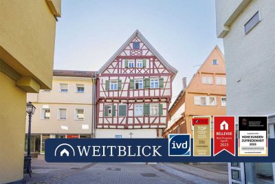 WEITBLICK: Sanierte 2-Zimmerwohnung mit historischem Flair!