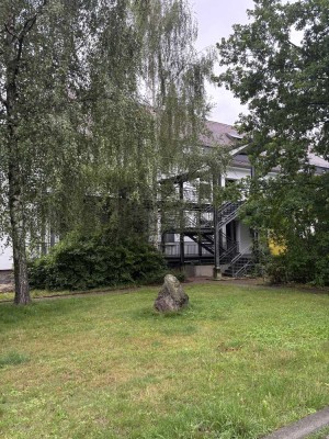 Familienfreundliche 3-Zimmer-Wohnung mit EBK und großem Balkon in Oschatz