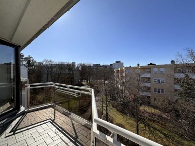 Helle 2-Zimmer-Wohnung mit Balkon, Tageslichtbad und TG-Stellplatz