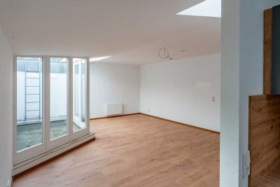 Innenstadtnahe 1-Raum-Wohnung mit Balkon und Einbauküche