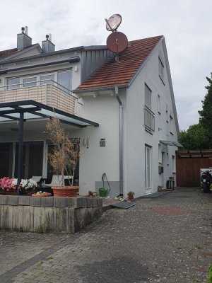 Ansprechende und gepflegte 4-Zimmer-Maisonette-Wohnung mit Balkon und EBK in Rottenburg am Neckar