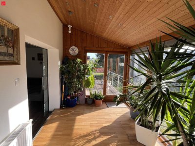 Familientraum: Sonniger Wohntraum mit großem Garten!