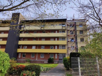 Helle 3-Zimmer-Wohnung mit Balkon & Einbauküche in Giesenkirchen