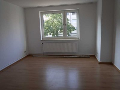renovierte 3-Zimmer-Wohnung mit Balkon in Hannover Herrenhausen