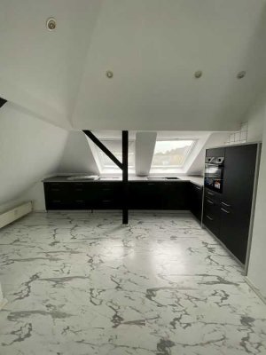 Schöne, gemütliche 2 Zimmer Wohnung mit neuer Einbauküche in Buer!!