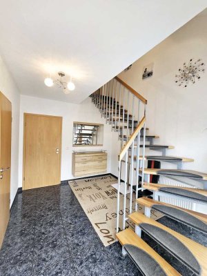 Großzügige 3-Zimmer-DG-Wohnung mit Carport – Wohnkomfort in bester Lage Otterbach