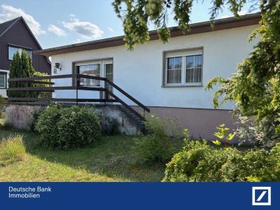 Haus mit Substanz - teilsanierter Bungalow mit Vollkeller, Nebengelass in Ruhlsdorf auf Erbbaupacht