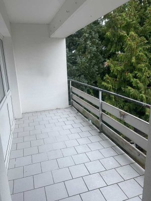 Geräumige 3 Zimmer-Wohnung in zentraler Lage