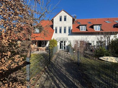 Attraktives 1-Zimmer Apartment mit Garten in Schöngeising