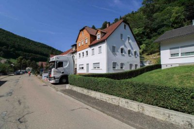 Renditestarke Kapitalanlage: Vollvermietetes MFH mit 3 Einheiten in Wiesensteig