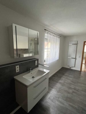 Geräumiges 5-Zimmer Reihenendhaus in Mistelgau mit Garage