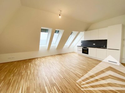 Klimatisierte 2 Zimmer DG-Neubauwohnung mit Küche - Nähe Herz Jesu Kirche