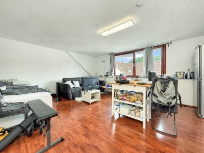 Wohnung + Stellplatz direkt am Vahrenwalder Platz – solide vermietet, maximal zentral, minimale Sorg