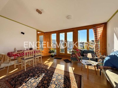 Charmante Dachgeschosswohnung mit zusätzlichem ausgebautem Spitzboden und besonderem Wohnflair