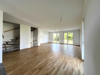 Neue bezugsfreie DHH Nr. 2 in idyllischer Ortsrandlage