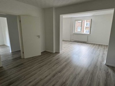 3 Zimmer in der 1. Etage; Friesenstr. 1