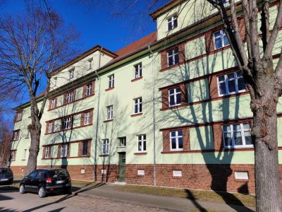 // Schkeuditz - 2 Zimmer - Tageslichtbad - Bezug ab sofort möglich //