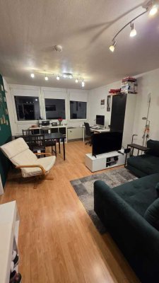 Helle 2-Zimmer-Wohnung mit Balkon in Erlangen-Bruck