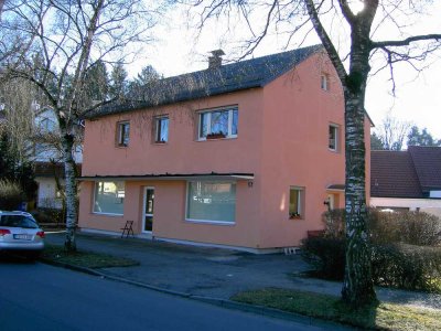 Wohn- und Geschäftshaus mit Vollwärmeschutz in Waldkraiburg Mitte