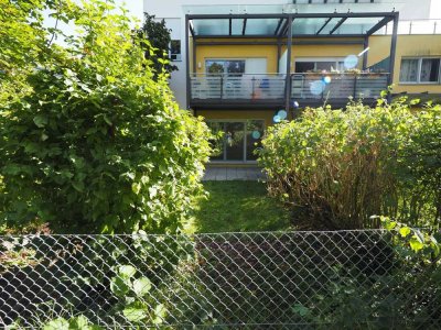 Sie möchten besonders schön wohnen?
Ruhig gelegene, renovierte 2-Zimmer-Wohnung