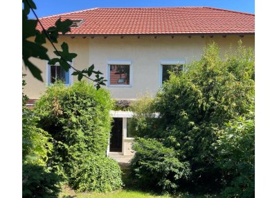 Gepflegtes Reihenhaus mit Garten in Gumpoldskirchen, Dachausbau möglich
